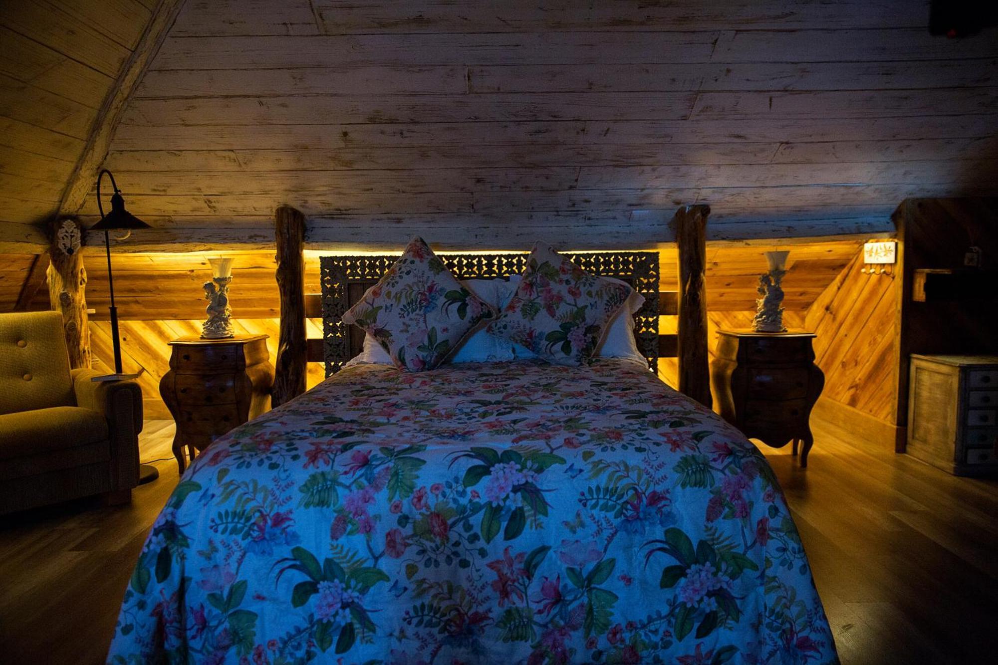 Venda do Pinheiro Ninho Saloio Bed & Breakfast エクステリア 写真