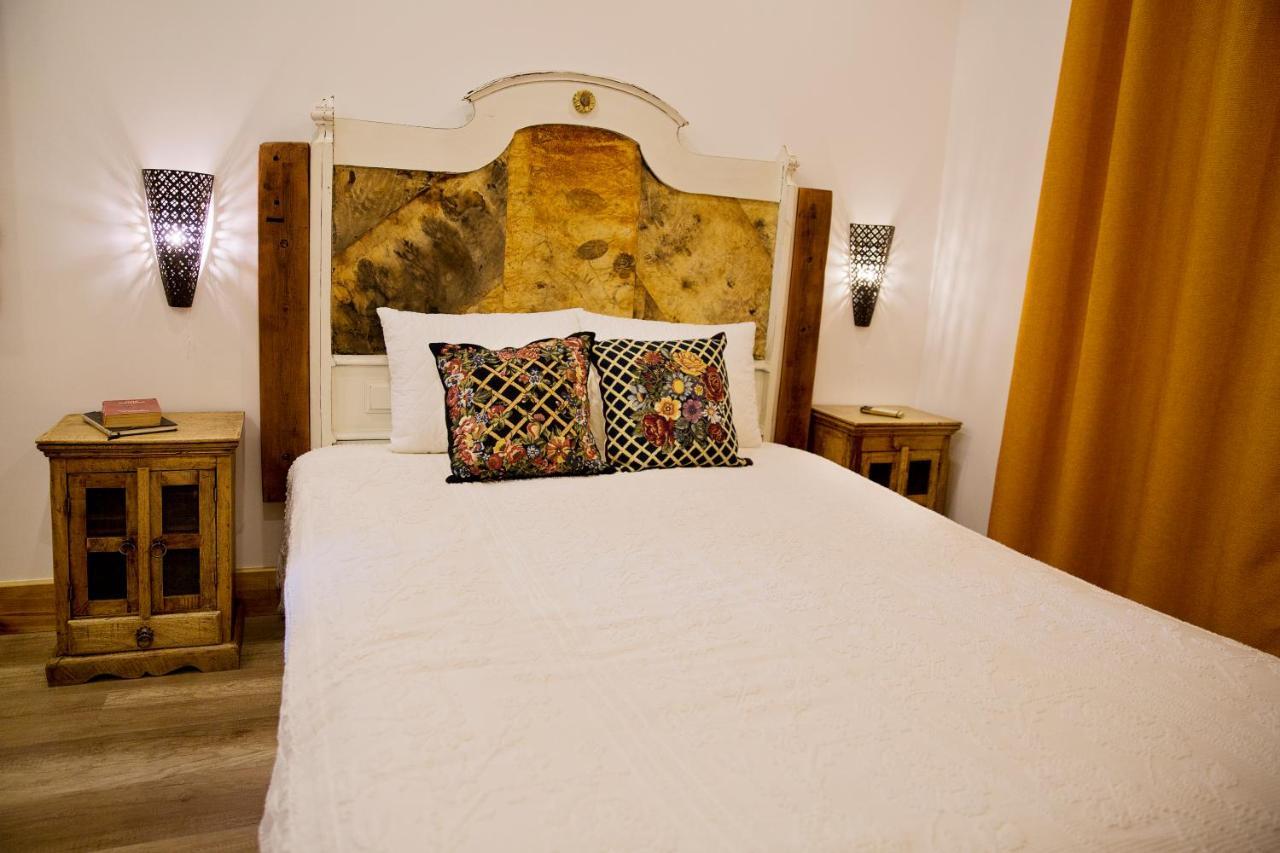 Venda do Pinheiro Ninho Saloio Bed & Breakfast エクステリア 写真